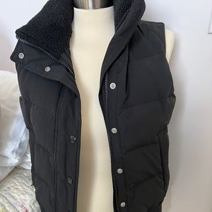 Banana Republic Black vest with hood